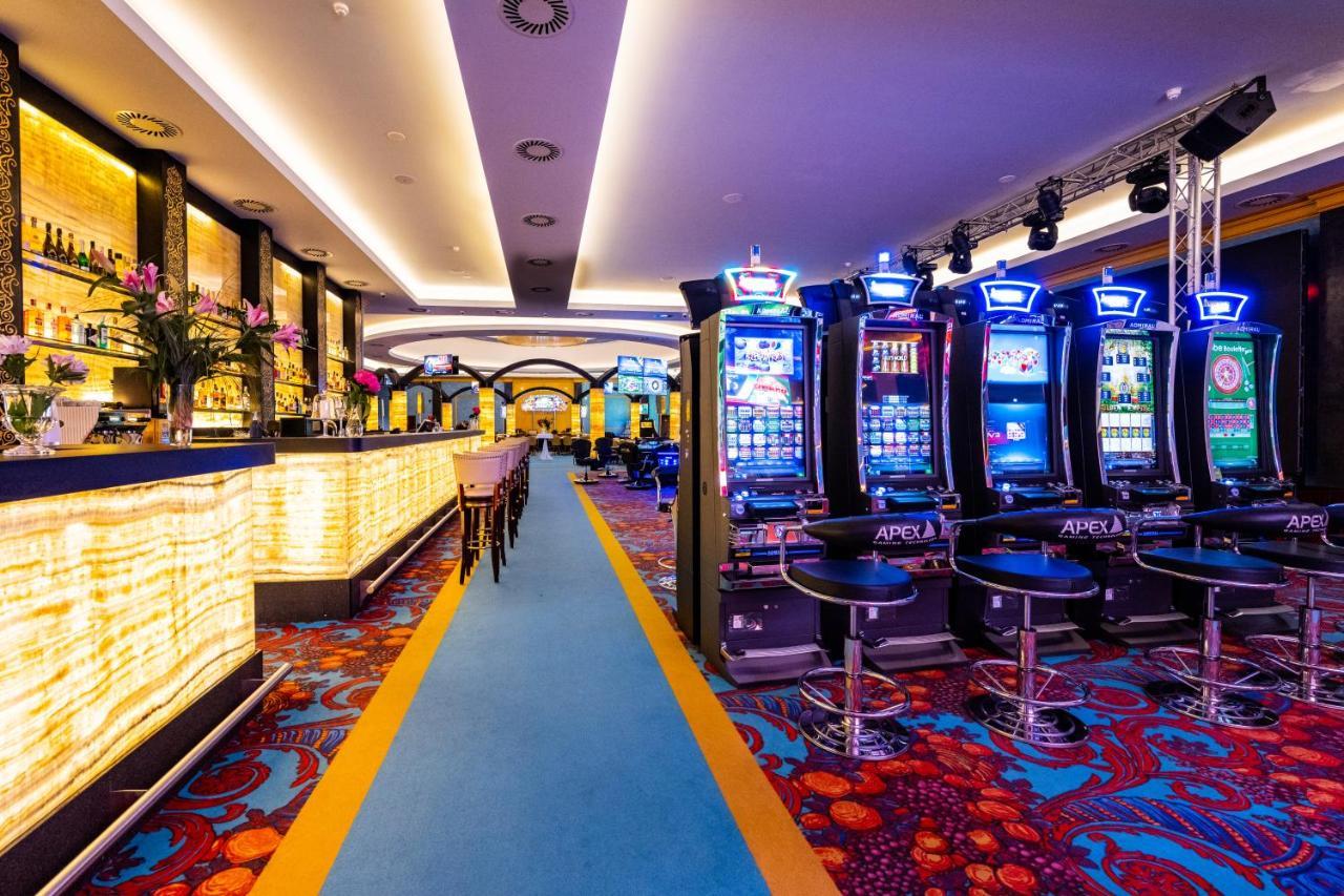 Imperial Casino Strazny Hotel 외부 사진